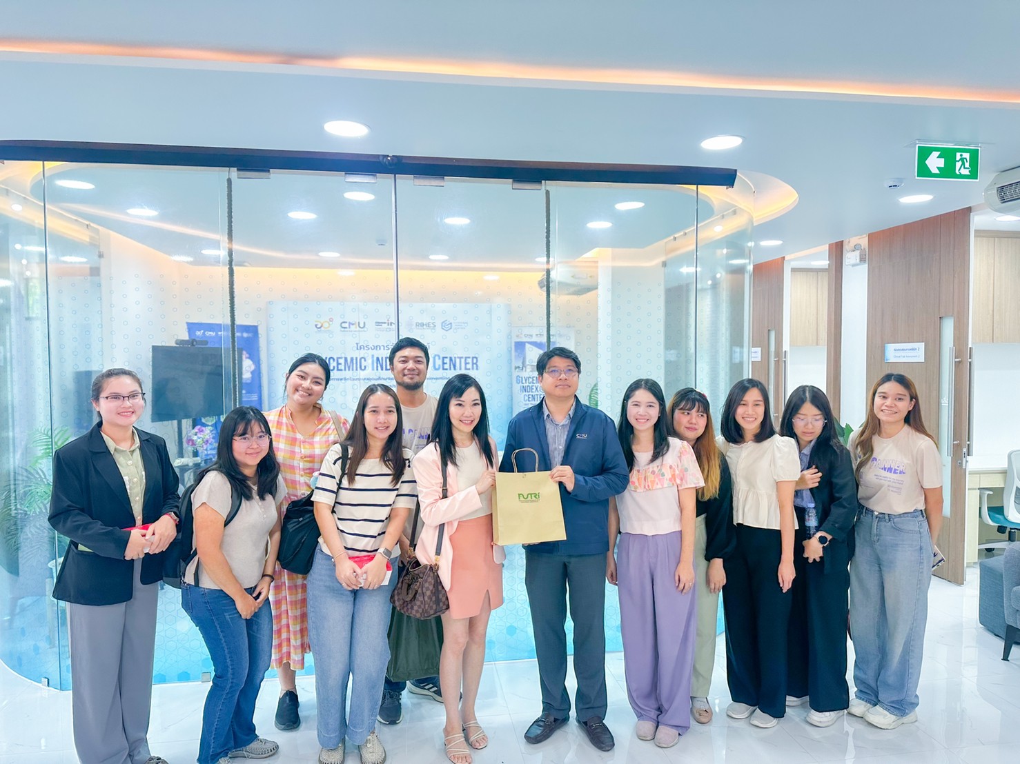 LINE_ALBUM_2024.5.10_240830_16